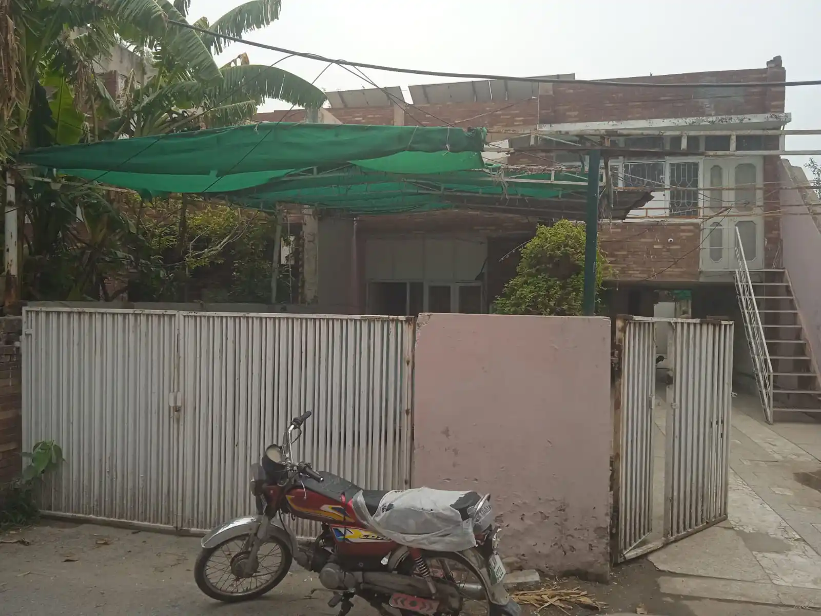 34 Marla House in Prime Location Gulberg